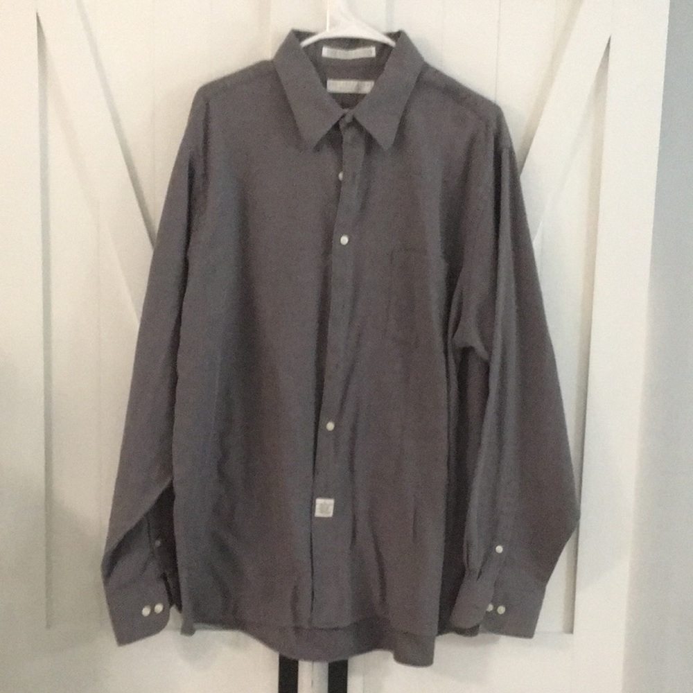 Geoffrey Beene Vintage L-sleeve shirt. Size 17.5